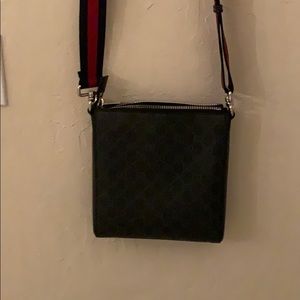 Gucci messenger bag